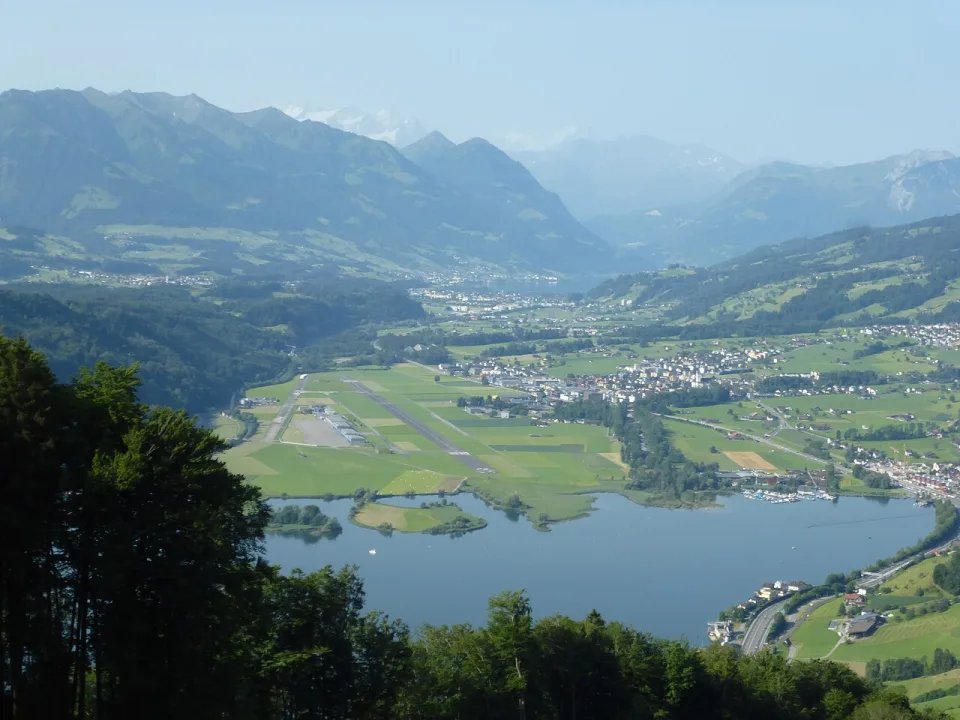 Alpnach — SchmalspurDVZO / Wikimedia Commons / CC BY-SA 4.0