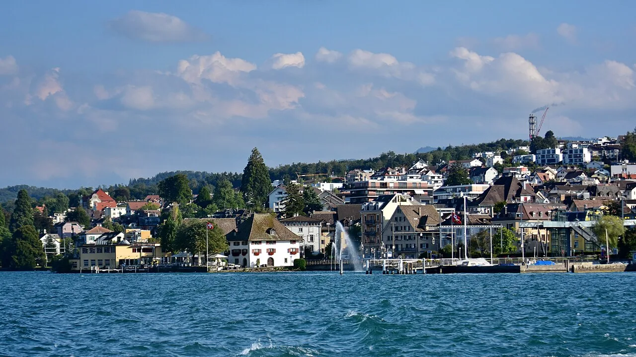Horgen — Roland zh / Wikimedia Commons / CC BY-SA 3.0