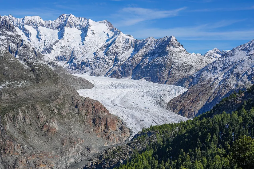 Valais/Wallis — Giles Laurent / Wikimedia Commons / CC BY-SA 4.0