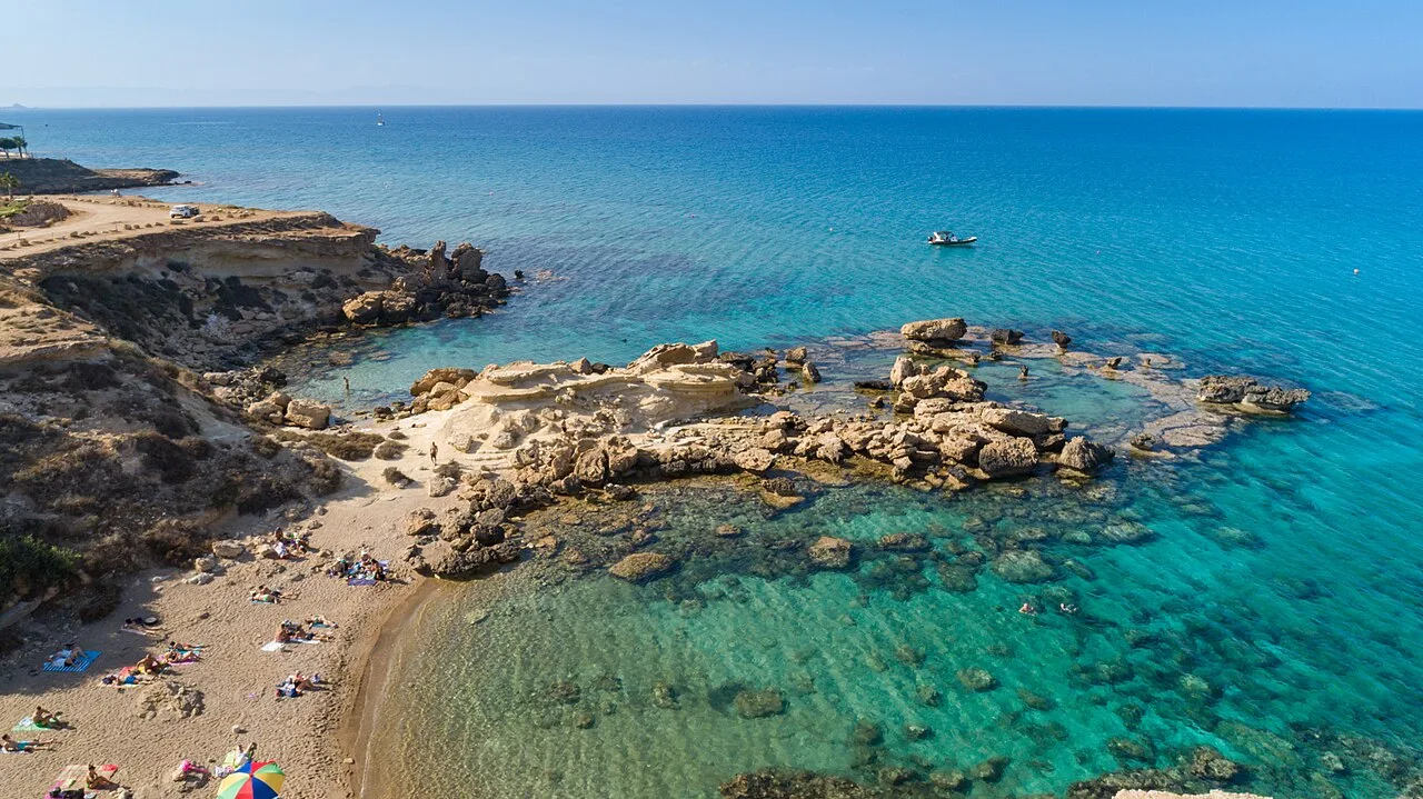 Paralimni - Deyneia Municipality — dronepicr / Wikimedia Commons / CC BY 2.0