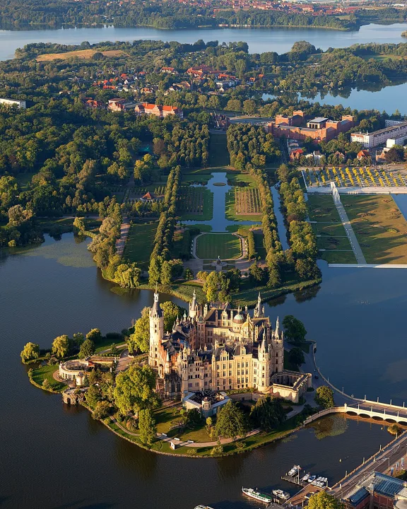 Mecklenburg-Vorpommern — Harald Hoyer / Wikimedia Commons / CC BY-SA 3.0