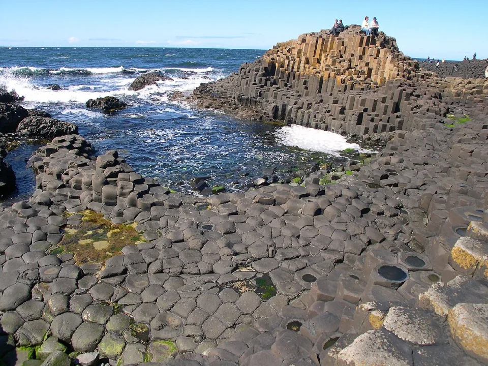 Causeway Coast and Glens District — code poet on flickr. / Wikimedia Commons / CC BY-SA 2.0