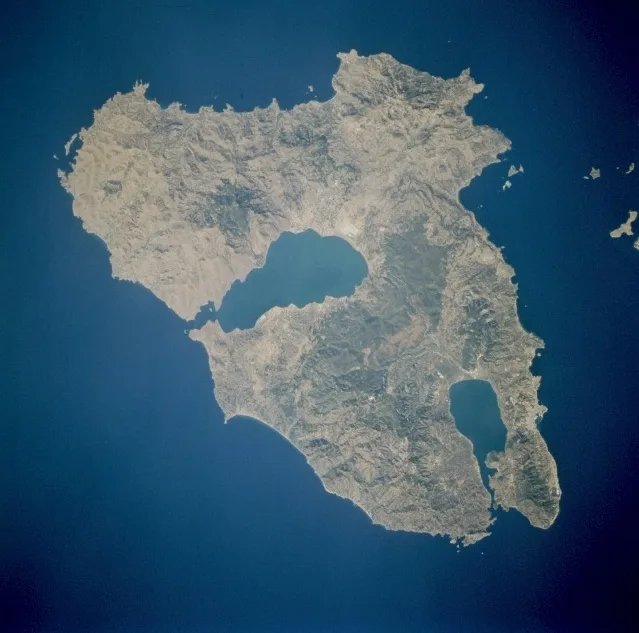 Lesbos — http://eol.jsc.nasa.gov/ / Wikimedia Commons / Public domain