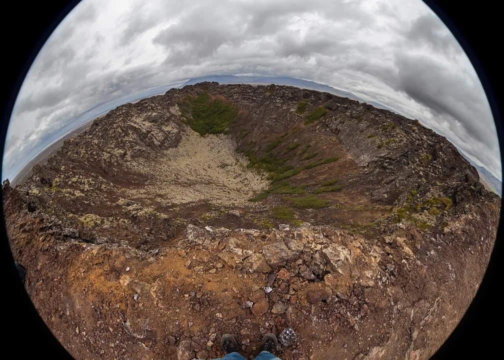 Iceland — Diego Delso / Wikimedia Commons / CC BY-SA 4.0