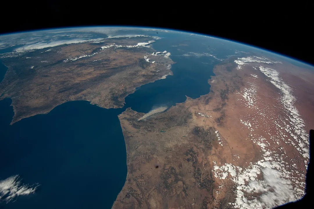Dar Chaffai — Earth Science and Remote Sensing Unit, Lyndon B. Johnson Space Center / Wikimedia Commons / Public domain