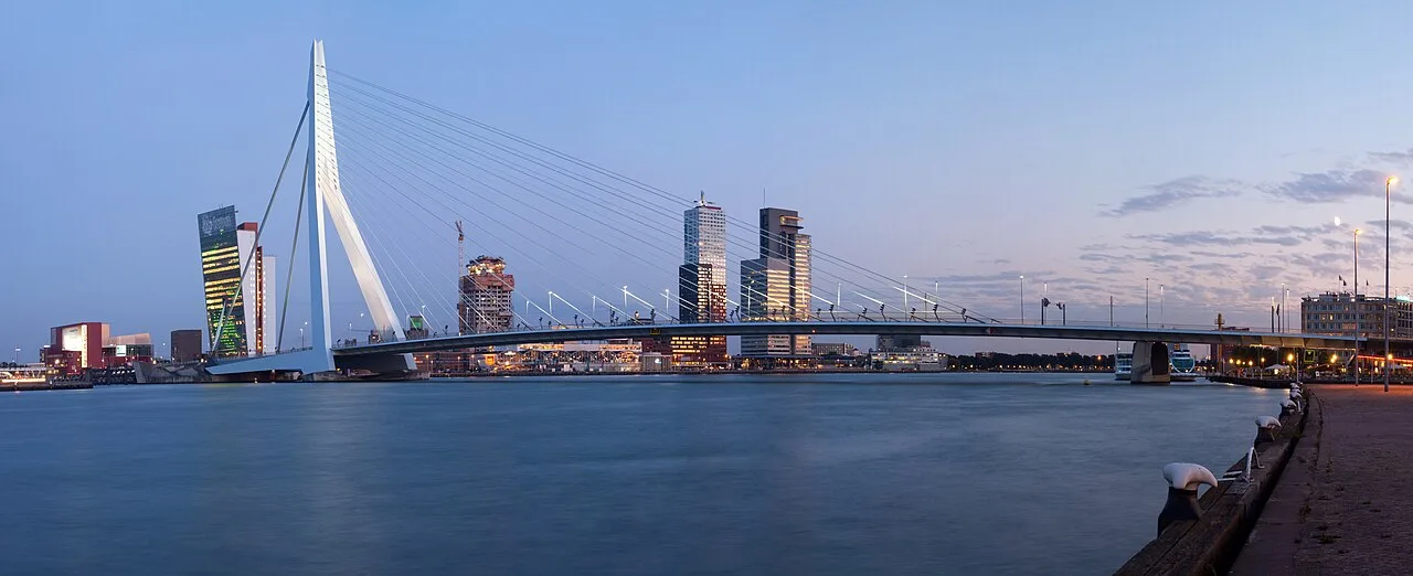Rotterdam — Massimo Catarinella / Wikimedia Commons / CC BY 3.0