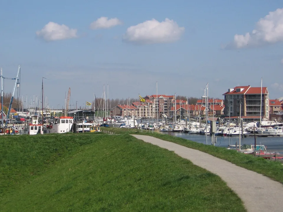 Tholen — M.Minderhoud / Wikimedia Commons / CC BY-SA 3.0