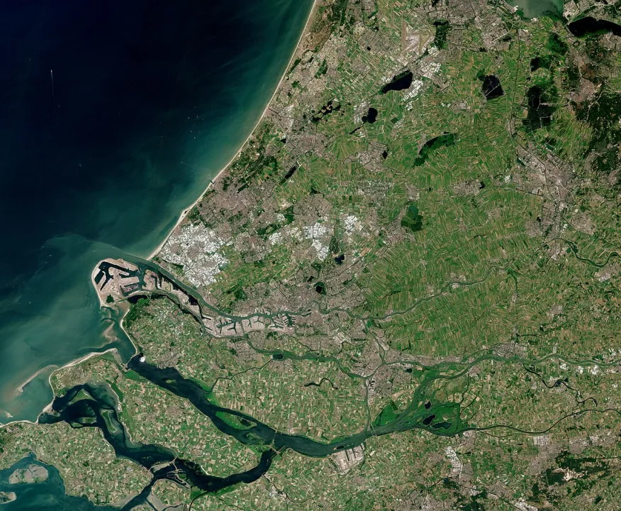 Zuid-Holland — Copernicus Sentinel-2, ESA / Wikimedia Commons / CC BY-SA 3.0 igo