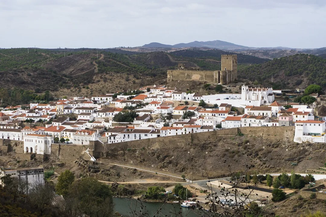 Mértola — Alexey Komarov / Wikimedia Commons / CC BY-SA 4.0
