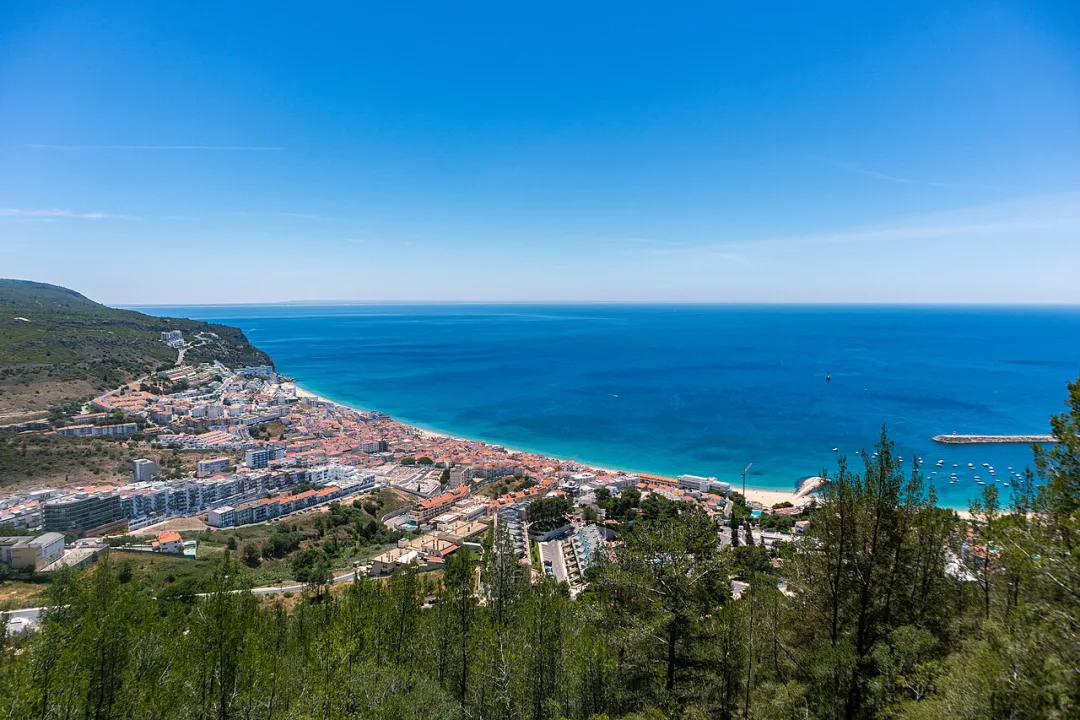 Sesimbra — Gerrit Sonka / Wikimedia Commons / CC BY-SA 4.0