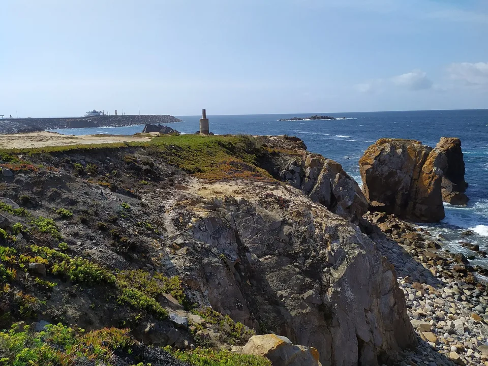 Sines — Vanbasten 23 / Wikimedia Commons / CC BY-SA 3.0