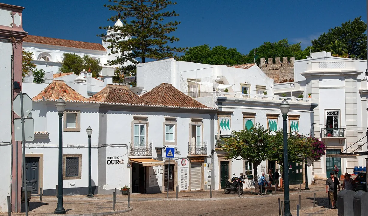 Tavira — Peter K Burian / Wikimedia Commons / CC BY 4.0