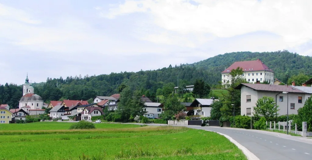 Dobrova-Polhov Gradec — Doremo (talk) / Wikimedia Commons / Public domain