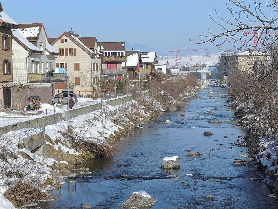 Alp — Roland zh / Wikimedia Commons / CC BY-SA 3.0