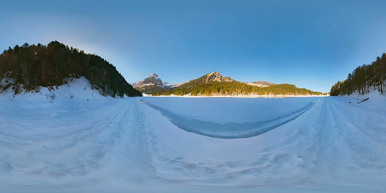Obersee — Daniel Kraft / Wikimedia Commons / CC BY-SA 3.0