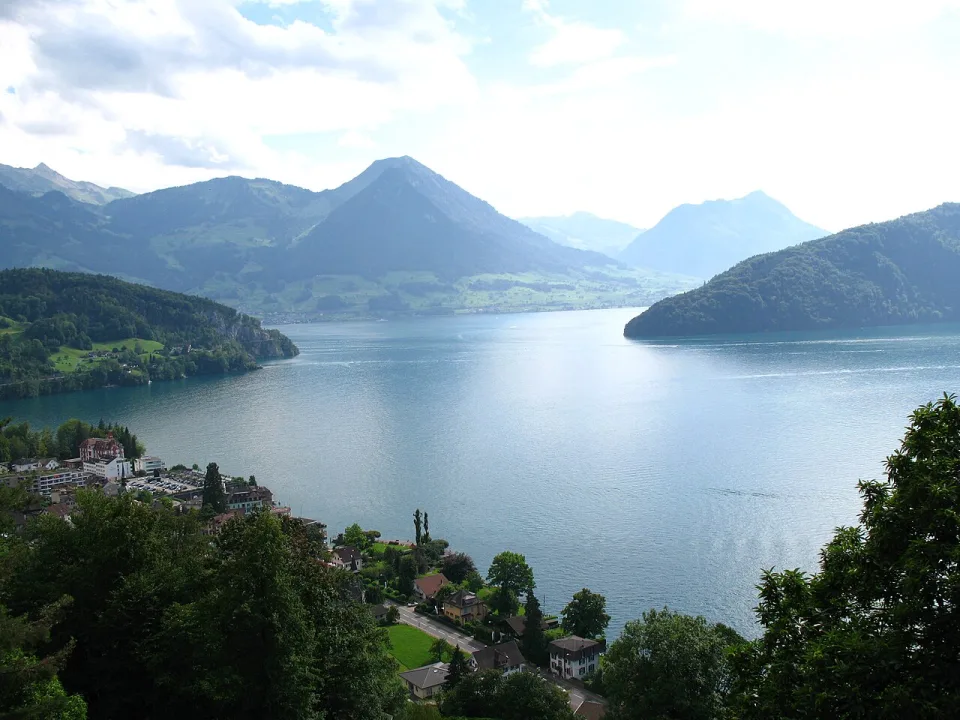 Vierwaldstättersee — Andrew Bossi / Wikimedia Commons / CC BY-SA 2.5