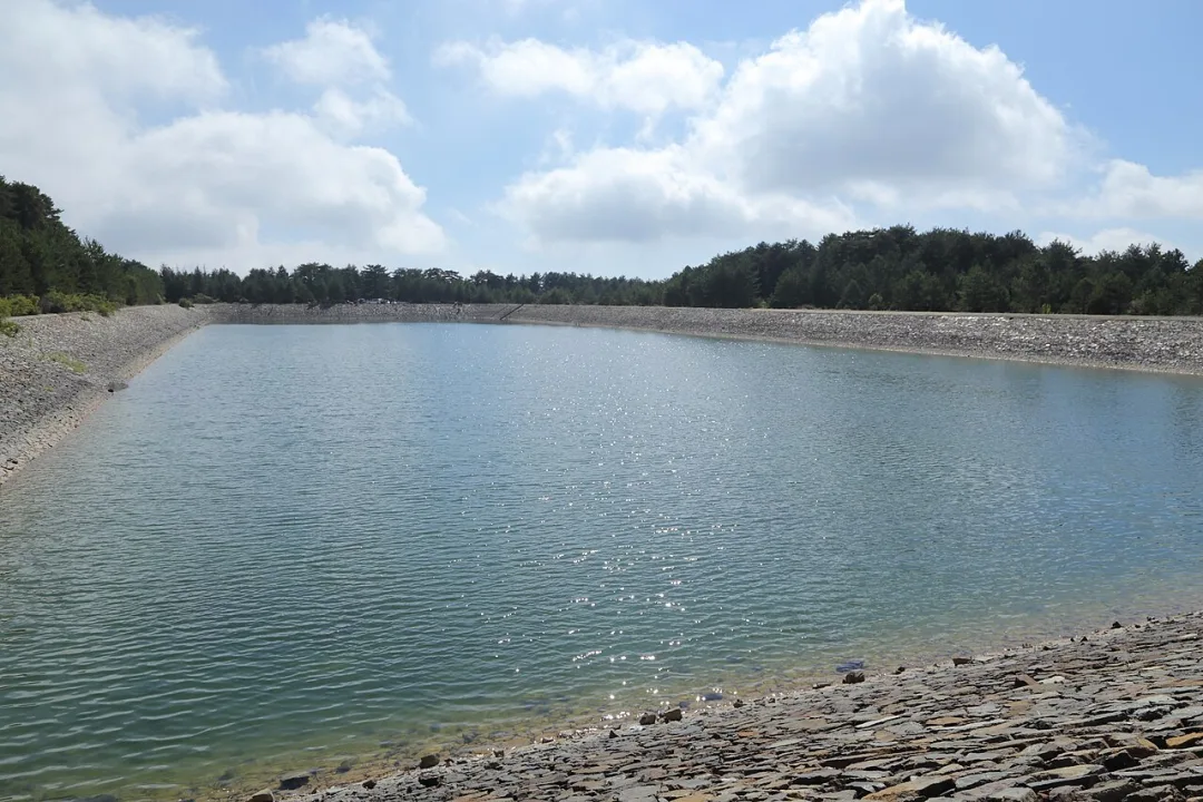 Prodromos Reservoir — Dm Bsg / Wikimedia Commons / CC BY 3.0
