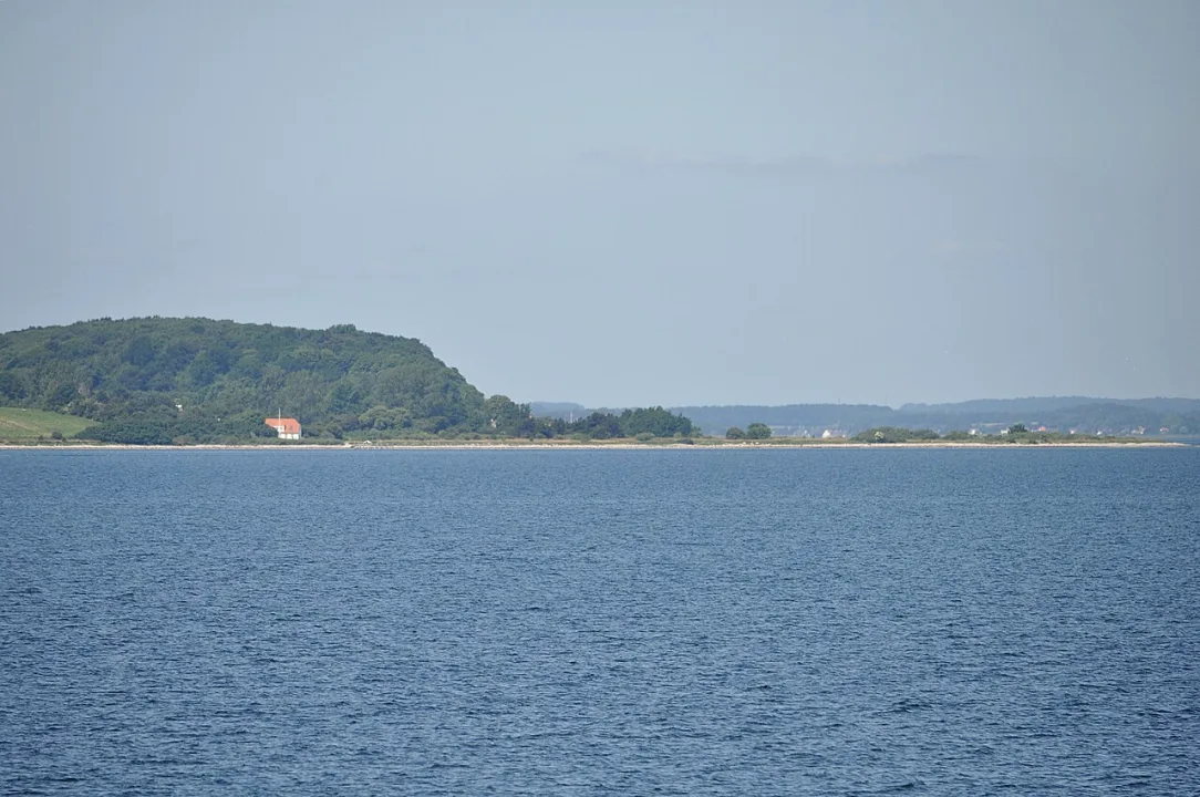 Helnæs Bugt — Ajepbah / Wikimedia Commons / CC BY-SA 3.0 de