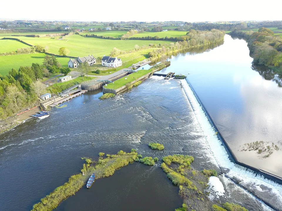 Ballymoney River — STEPHEN TAGGART  / Wikimedia Commons / CC BY-SA 2.0