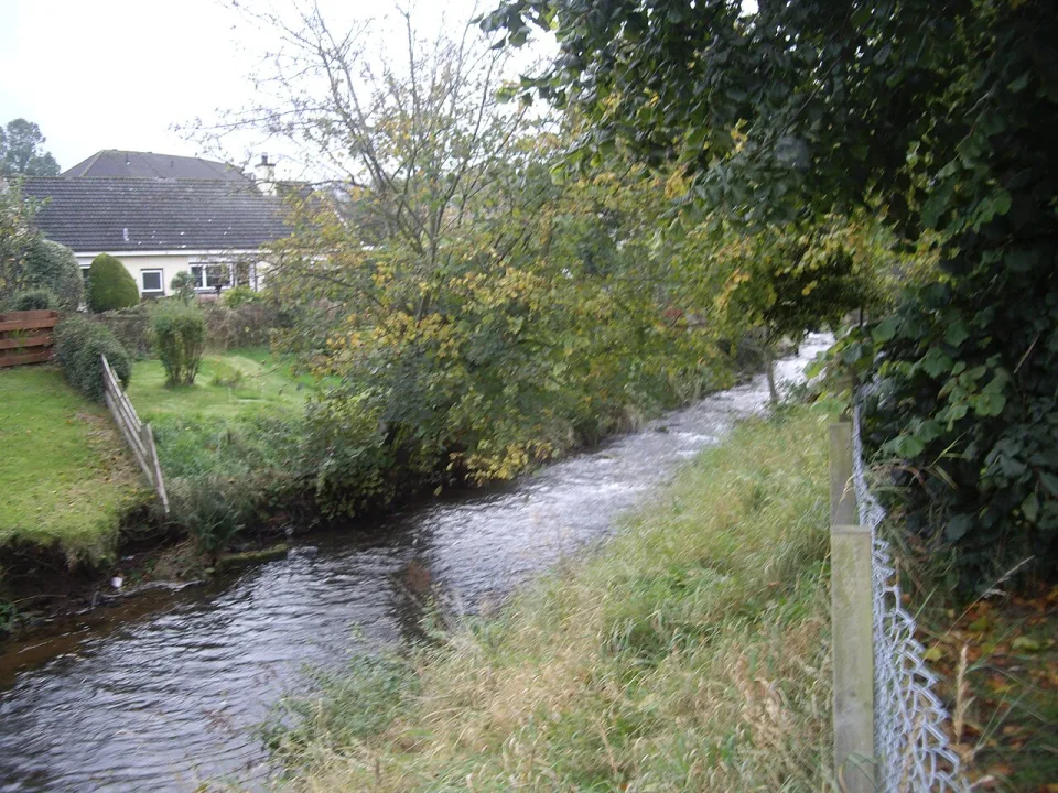 Carron Water — Stanley Howe  / Wikimedia Commons / CC BY-SA 2.0