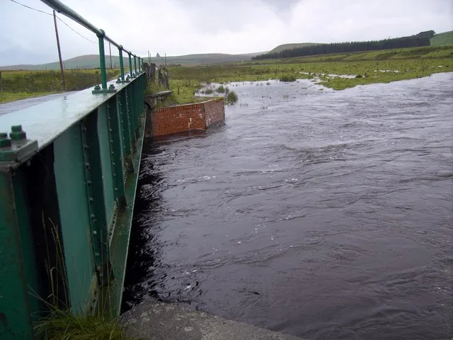 Duneaton Water — Colin Kinnear / Wikimedia Commons / CC BY-SA 2.0