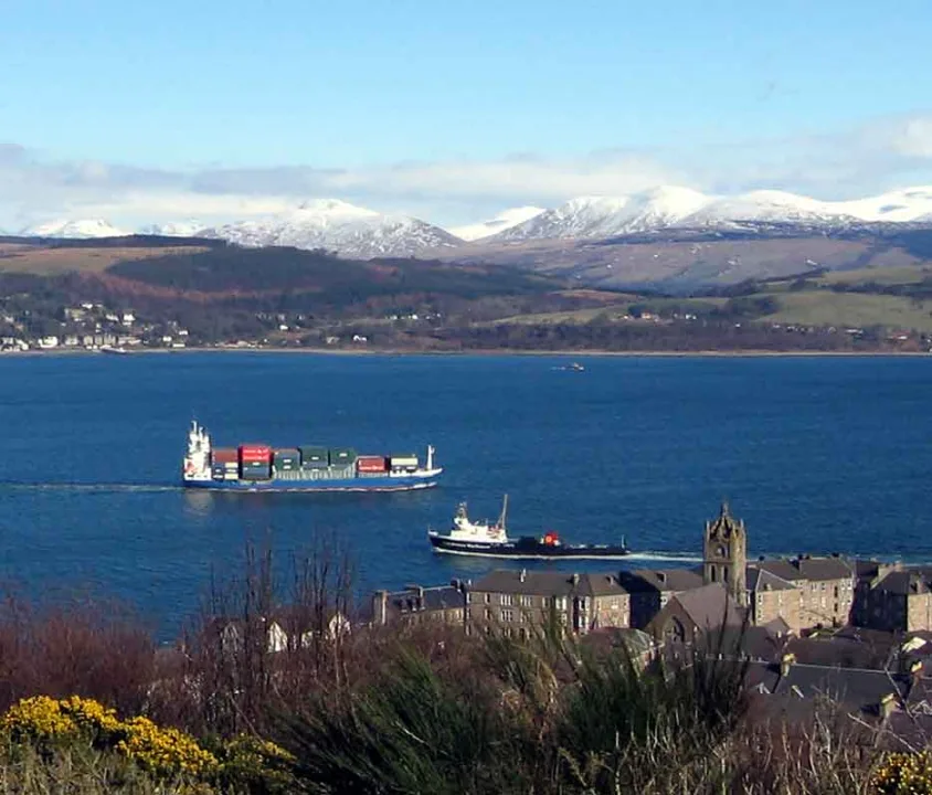 Firth of Clyde — User:Dave souza / Wikimedia Commons / CC BY-SA 2.5