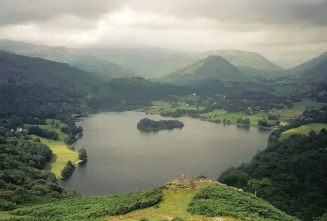 Grasmere — Chris Downer / Wikimedia Commons / CC BY-SA 2.0