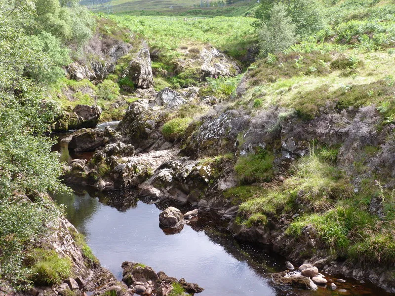 Halladale River — sylvia duckworth  / Wikimedia Commons / CC BY-SA 2.0