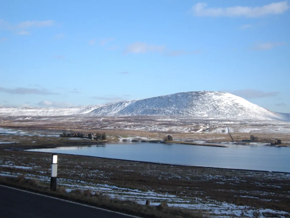 Harperrig Reservoir — Scotia / Wikimedia Commons / CC BY 3.0