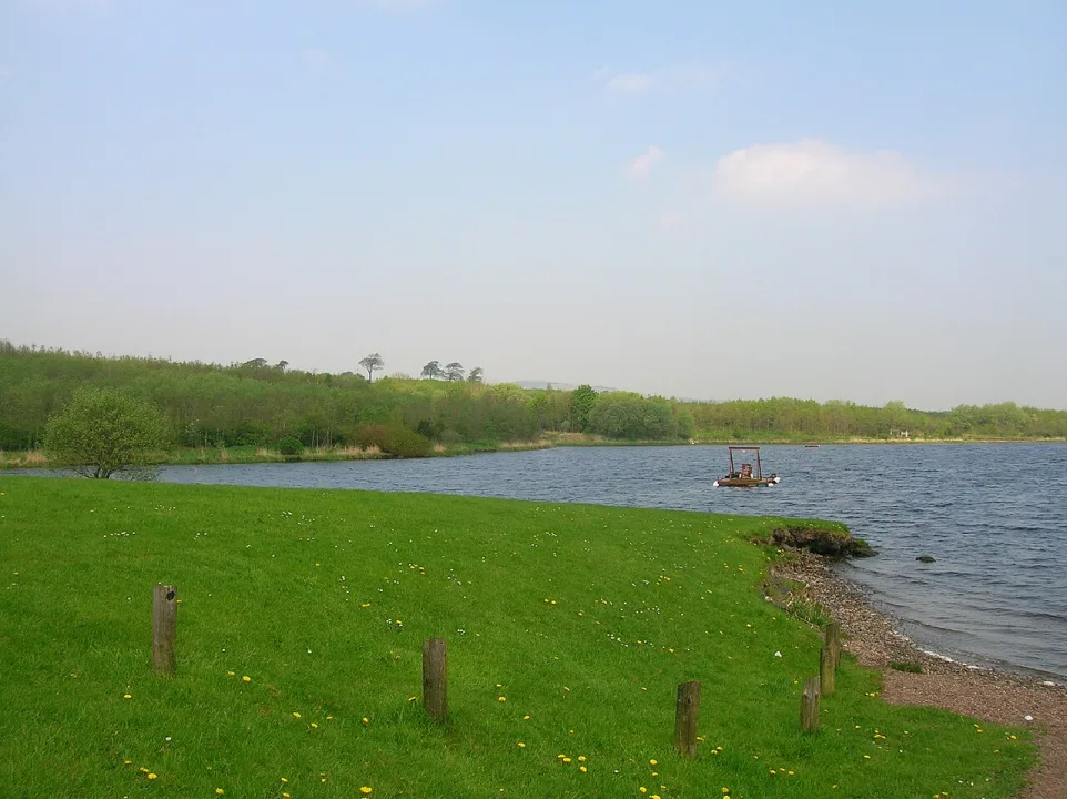Kilbirnie Loch — Rosser1954 / Wikimedia Commons / Public domain