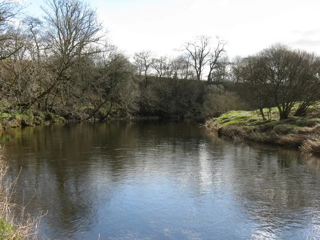 Kinnel Water — M J Richardson / Wikimedia Commons / CC BY-SA 2.0