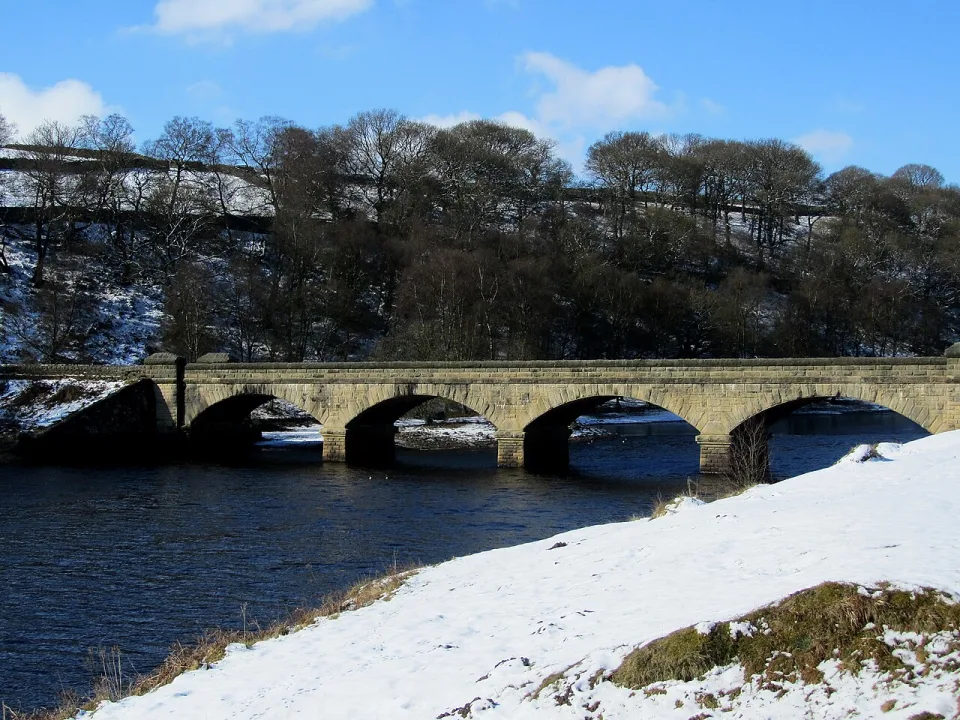 Leighton Reservoir — Chris Heaton  / Wikimedia Commons / CC BY-SA 2.0