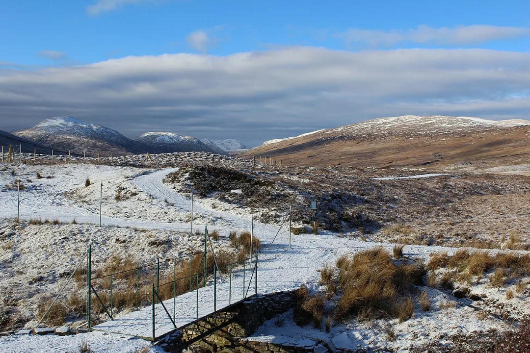 Loch a' Bhraoin — Leslie Barrie  / Wikimedia Commons / CC BY-SA 2.0