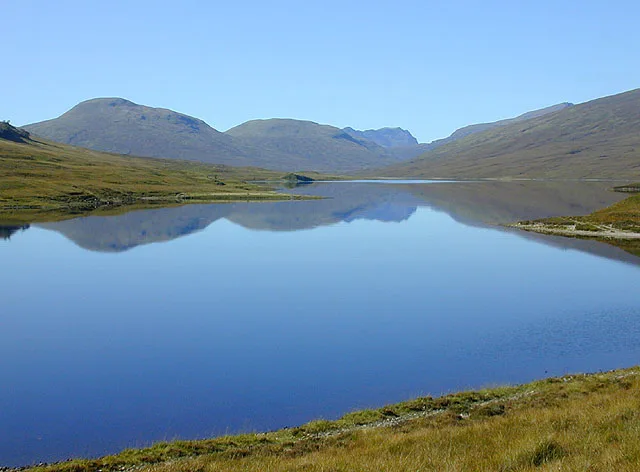 Loch a' Bhraoin — Nigel Brown / Wikimedia Commons / CC BY-SA 2.0