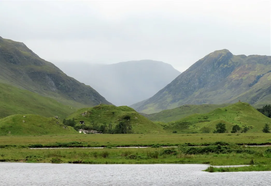 Loch Beannacharain — Gordon Hatton  / Wikimedia Commons / CC BY-SA 2.0