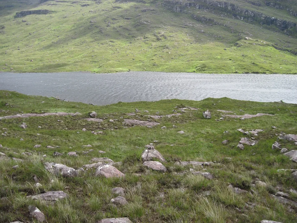 Loch Damh — Chris Wimbush  / Wikimedia Commons / CC BY-SA 2.0