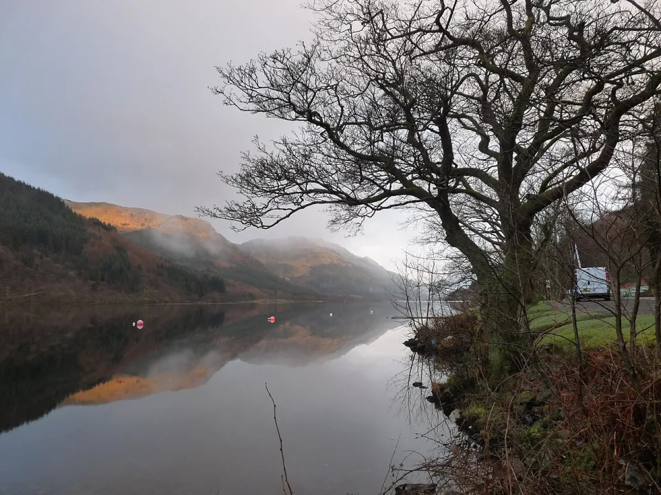 Loch Eck — Alan Reid  / Wikimedia Commons / CC BY-SA 2.0