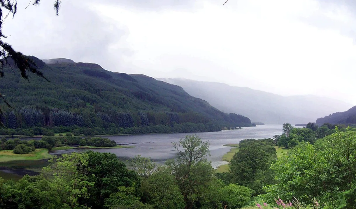 Loch Laggan — Joe / Wikimedia Commons / CC BY 2.0
