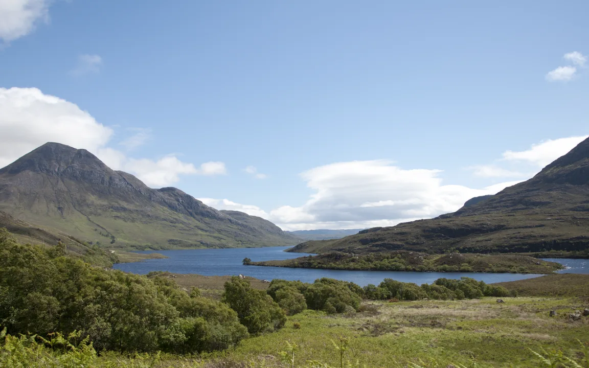 Loch Lurgainn — Paul Hermans / Wikimedia Commons / CC BY-SA 3.0