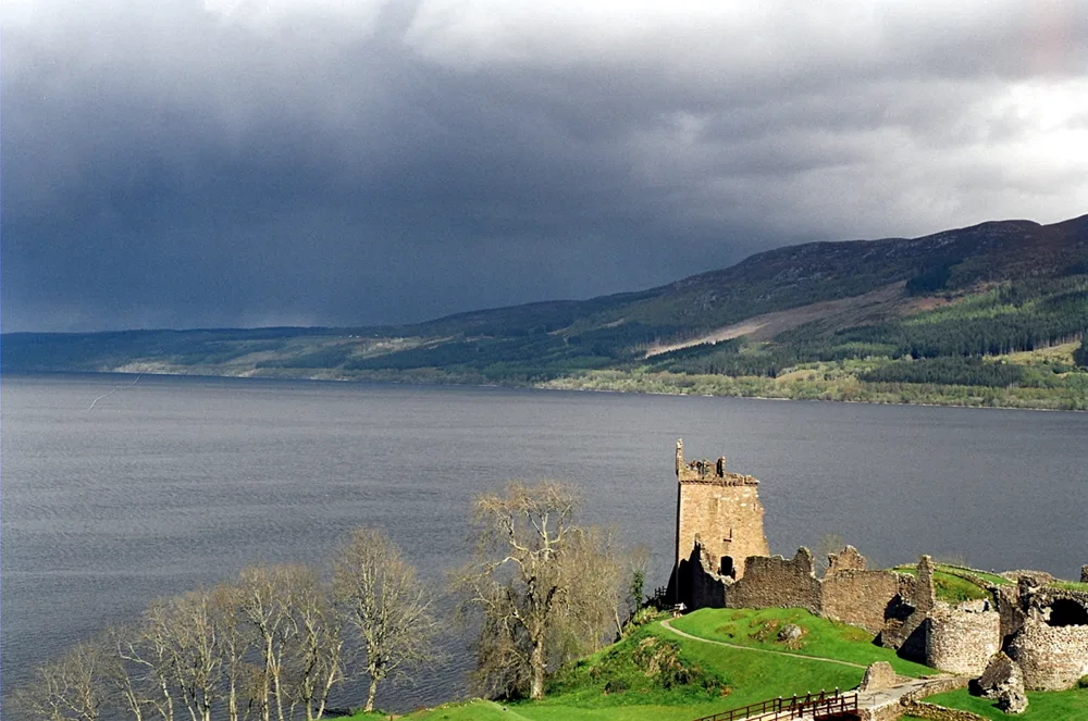 Loch Ness — Sam Fentress / Wikimedia Commons / CC BY-SA 2.0