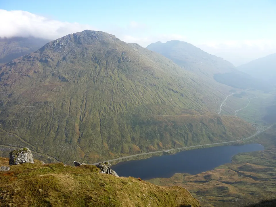 Loch Restil — Alan O'Dowd  / Wikimedia Commons / CC BY-SA 2.0