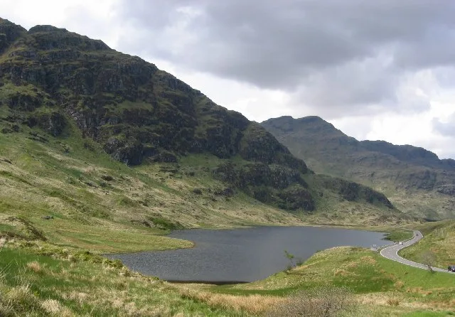 Loch Restil — Richard Webb / Wikimedia Commons / CC BY-SA 2.0