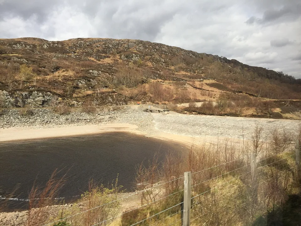 Loch Trèig — Andrew Abbott  / Wikimedia Commons / CC BY-SA 2.0