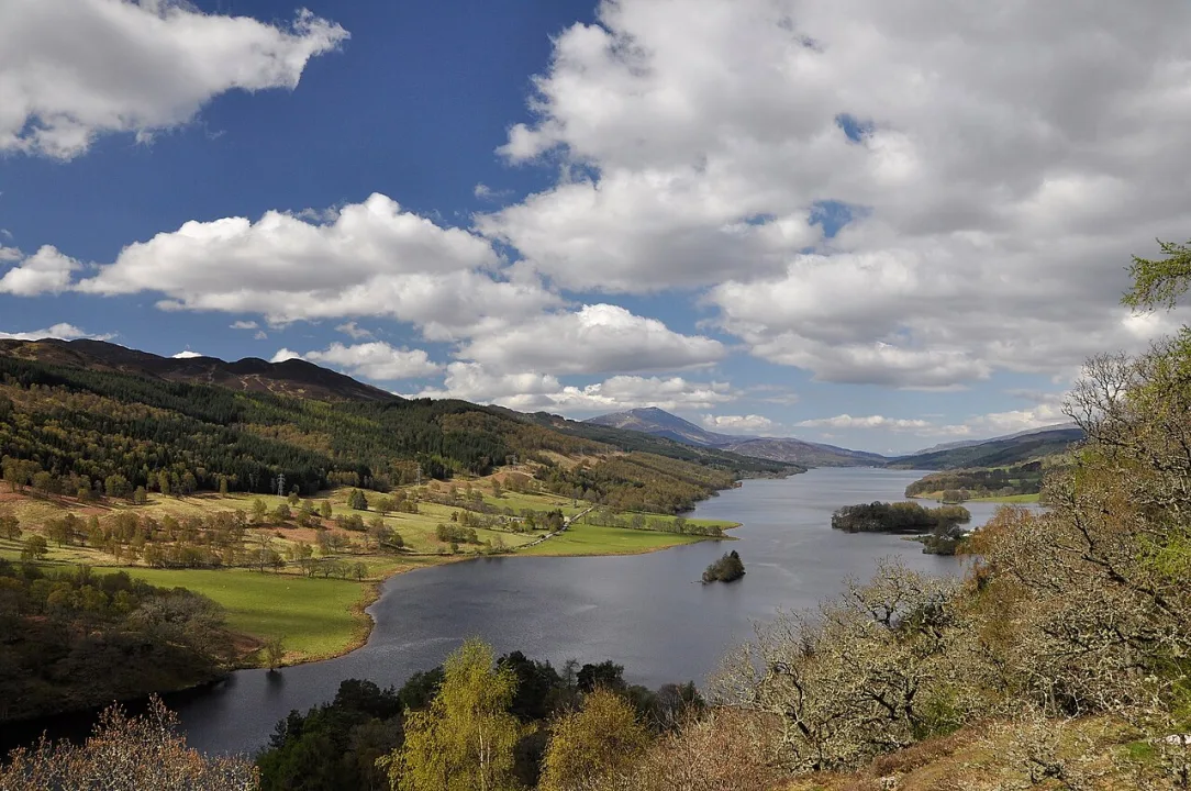 Loch Tummel — Paul Hermans / Wikimedia Commons / CC BY-SA 3.0