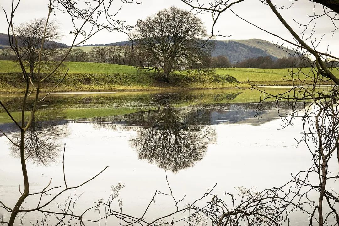 Mill Loch — James Johnstone  / Wikimedia Commons / CC BY-SA 2.0