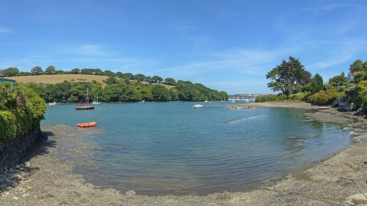Mylor Creek — Tim Green from Bradford / Wikimedia Commons / CC BY 2.0