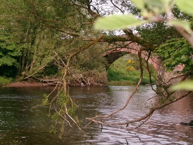 River Annan — Mike and Kirsty Grundy / Wikimedia Commons / CC BY-SA 2.0