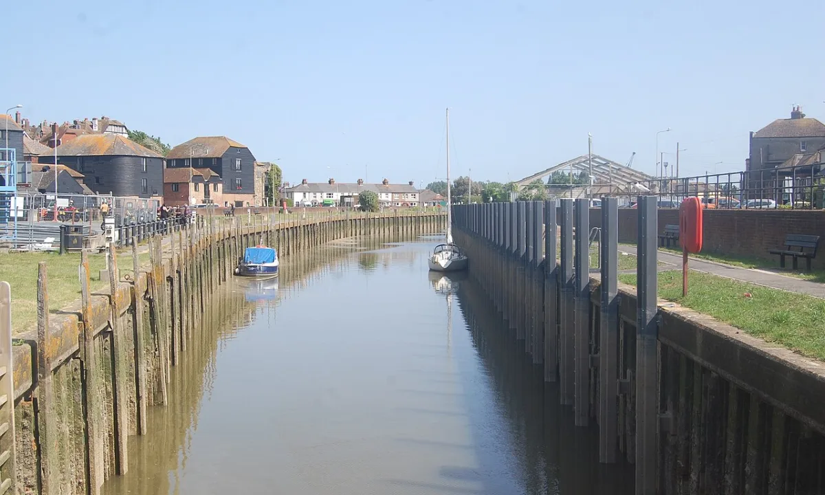 River Brede — User:Hassocks5489 / Wikimedia Commons / CC0