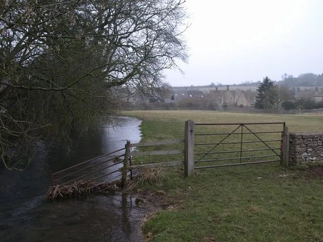 River Churn — Derek Harper / Wikimedia Commons / CC BY-SA 2.0