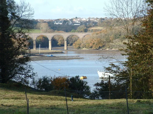 River Lynher — Darren Rosson / Wikimedia Commons / CC BY-SA 2.0